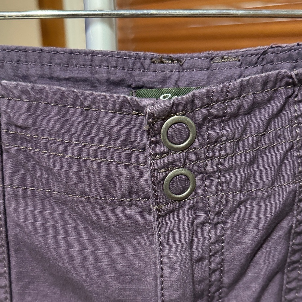 Eddie Bauer Women's Dark Purple Cargo Shorts Mercer Fit - Picture 4 of 6